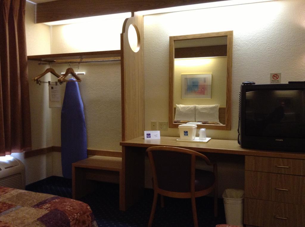Econo Lodge Denver International Airport Aurora Dış mekan fotoğraf
